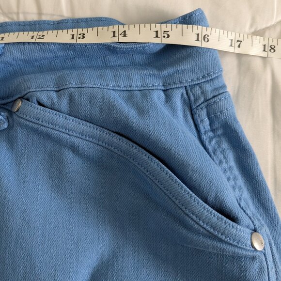 Judy Blue Shorts Women's 1XL Sky Blue Fray-Hem Garment Dyed Shield Pockets - Picture 14 of 16